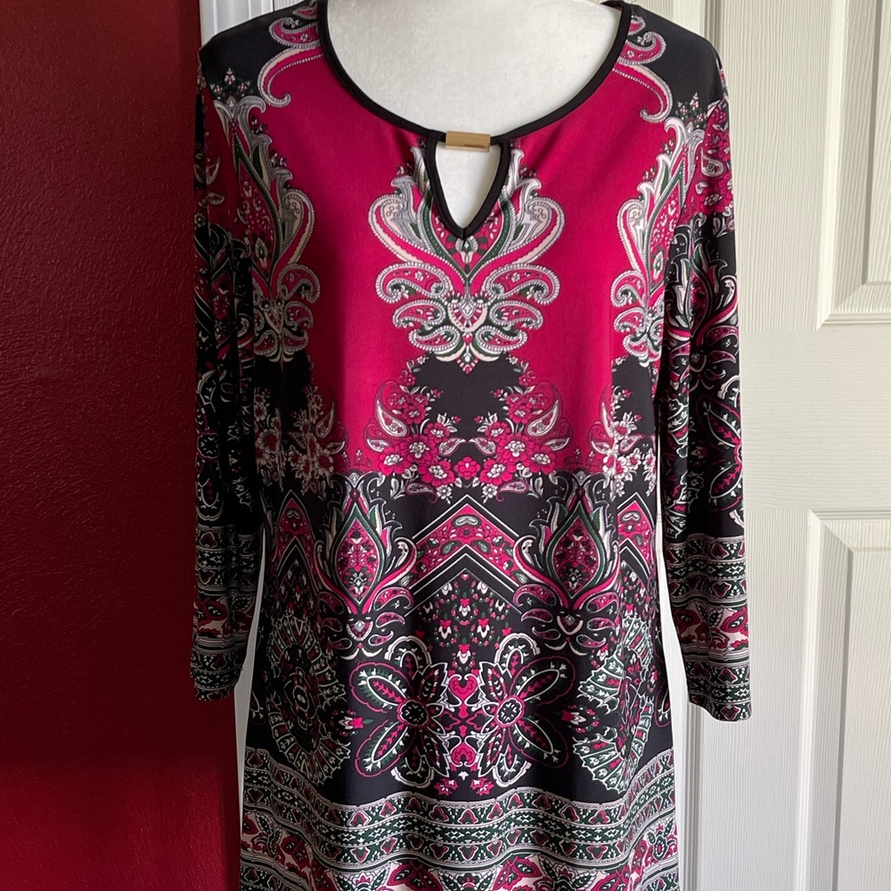 Elegant Women's Pink and Black Paisley Tunic Top
